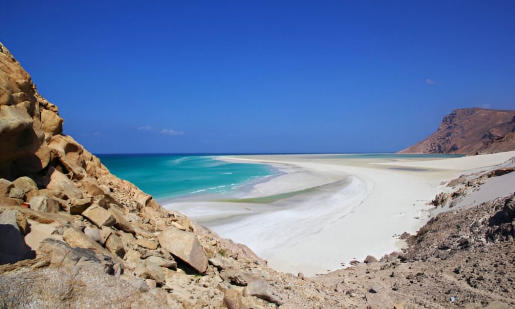 Qalansiyah Beach